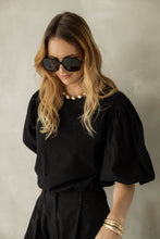 Load image into Gallery viewer, Puff Sleeve Top (black)
