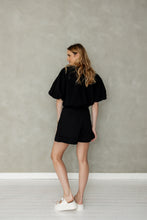 Load image into Gallery viewer, Puff Sleeve Top (black)
